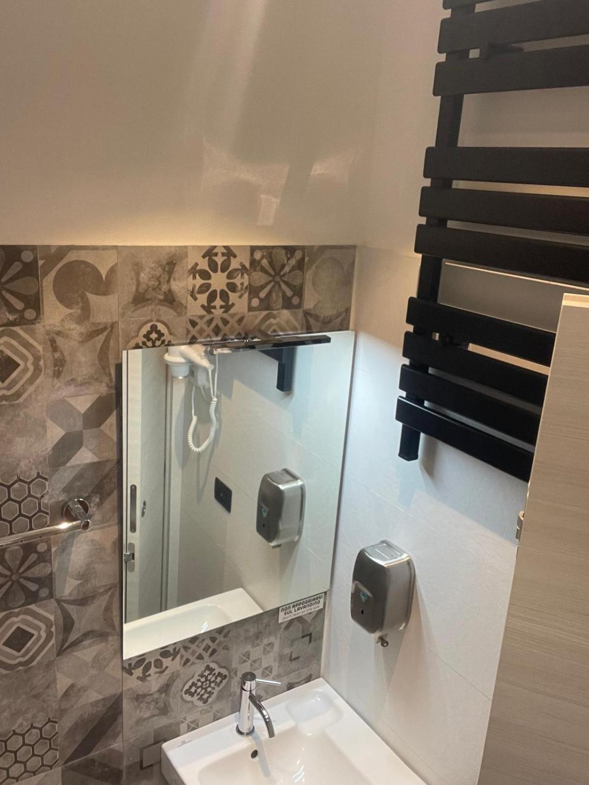 Drooms 4,0 Domotic Smart Self 24H,7 Vicino Treni Porta Susa E Centro Storico Torino Eksteriør billede